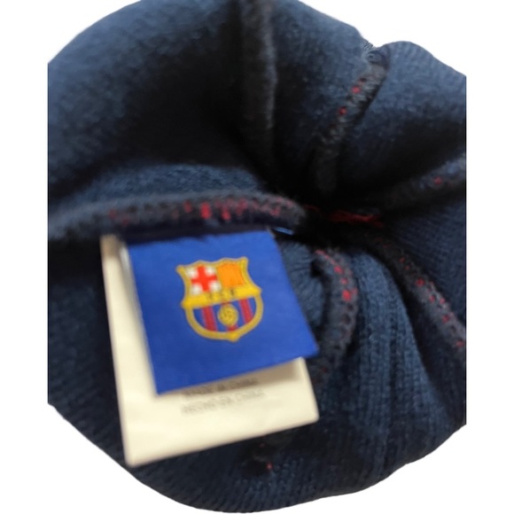 FC BARCELONA SUPPORTERS BEANIE - Picture 5 of 7